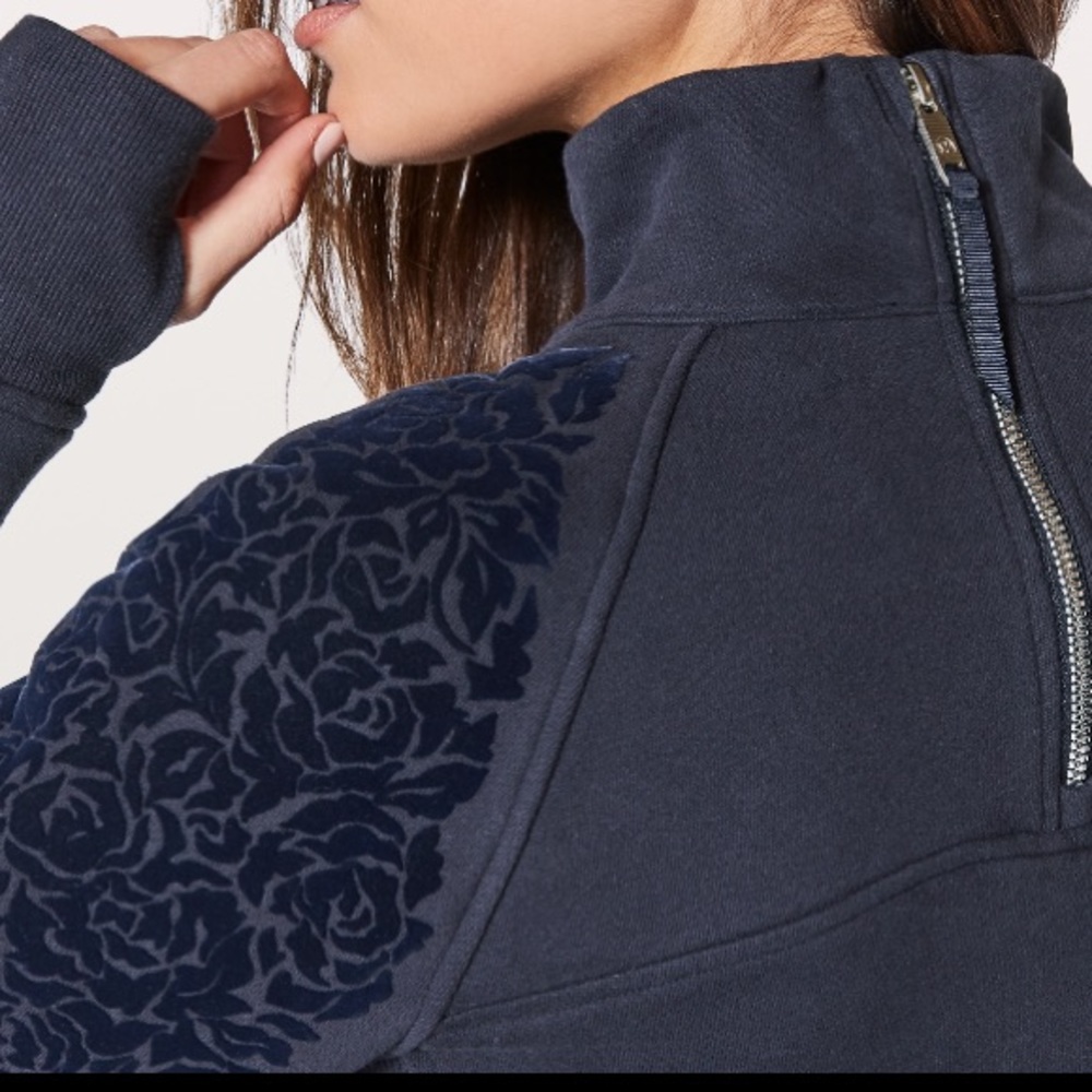 NWT MDNI LULULEMON FLORAL FLOCK PULLOVER - Size 2 - Picture 3 of 8